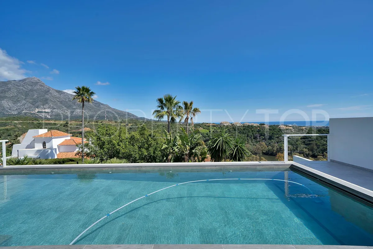 Nueva Andalucia, villa en venta de 4 dormitorios