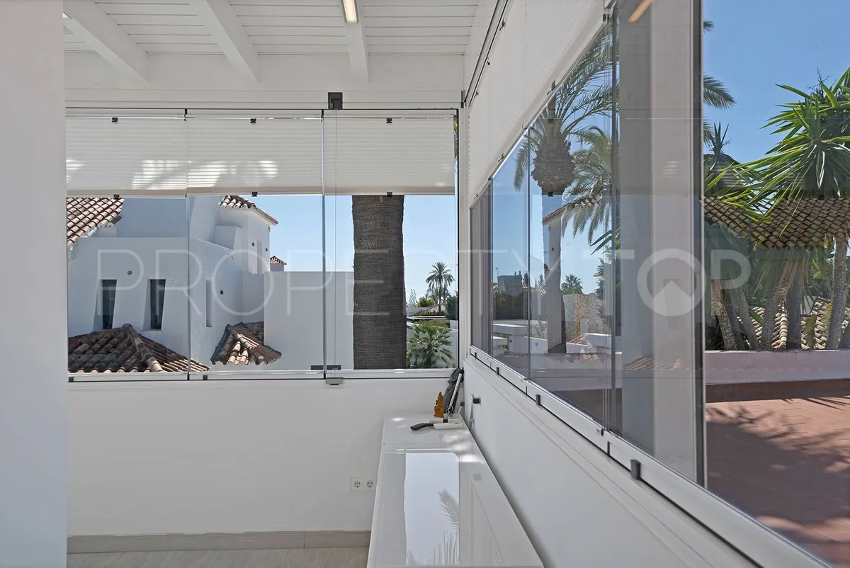 Nueva Andalucia, villa en venta de 4 dormitorios