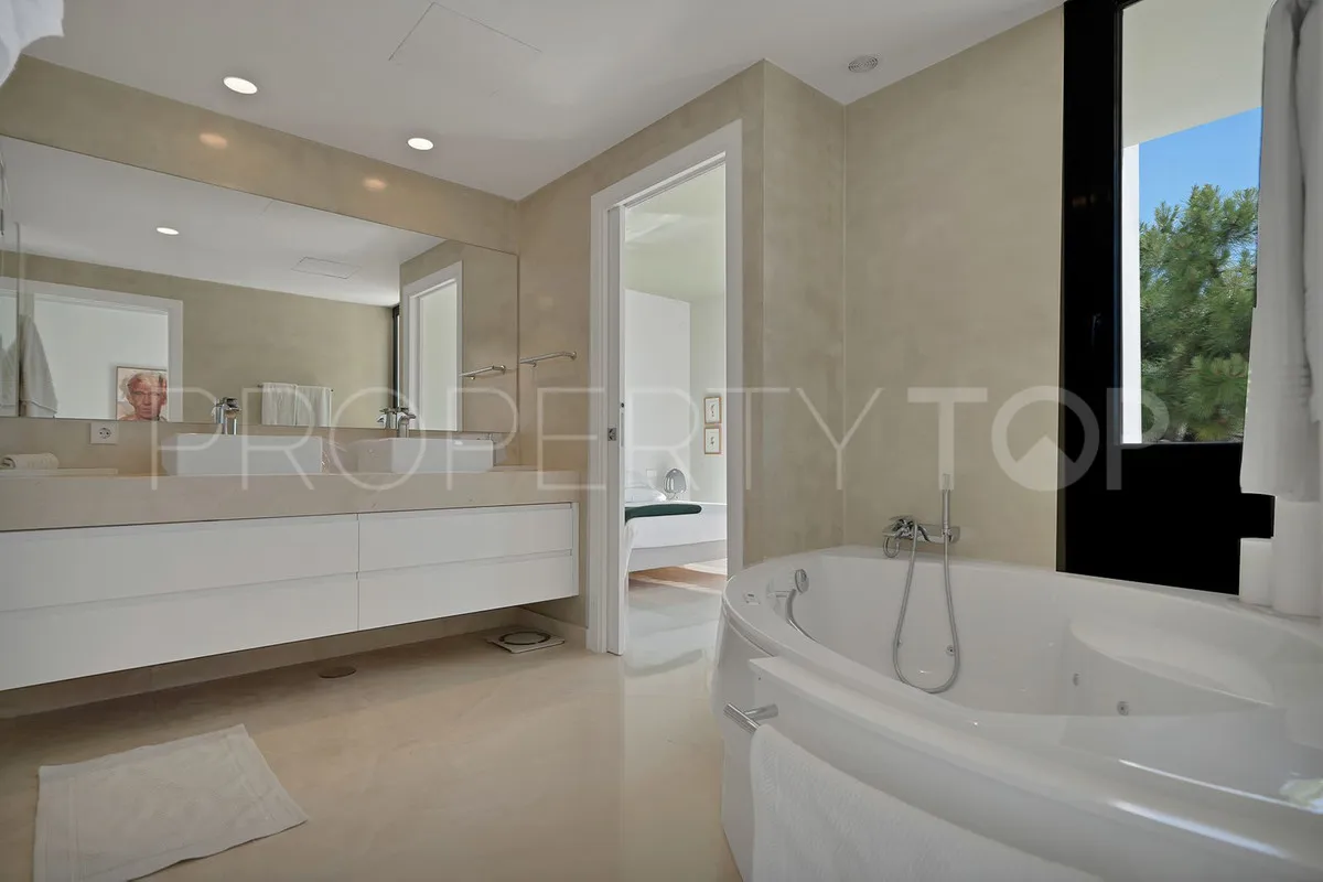 Villa de 5 dormitorios a la venta en Monte Mayor
