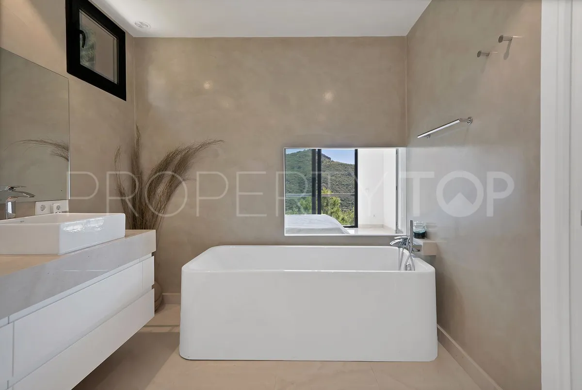Villa de 5 dormitorios a la venta en Monte Mayor