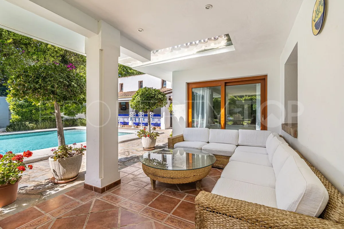 Comprar villa en New Golden Mile