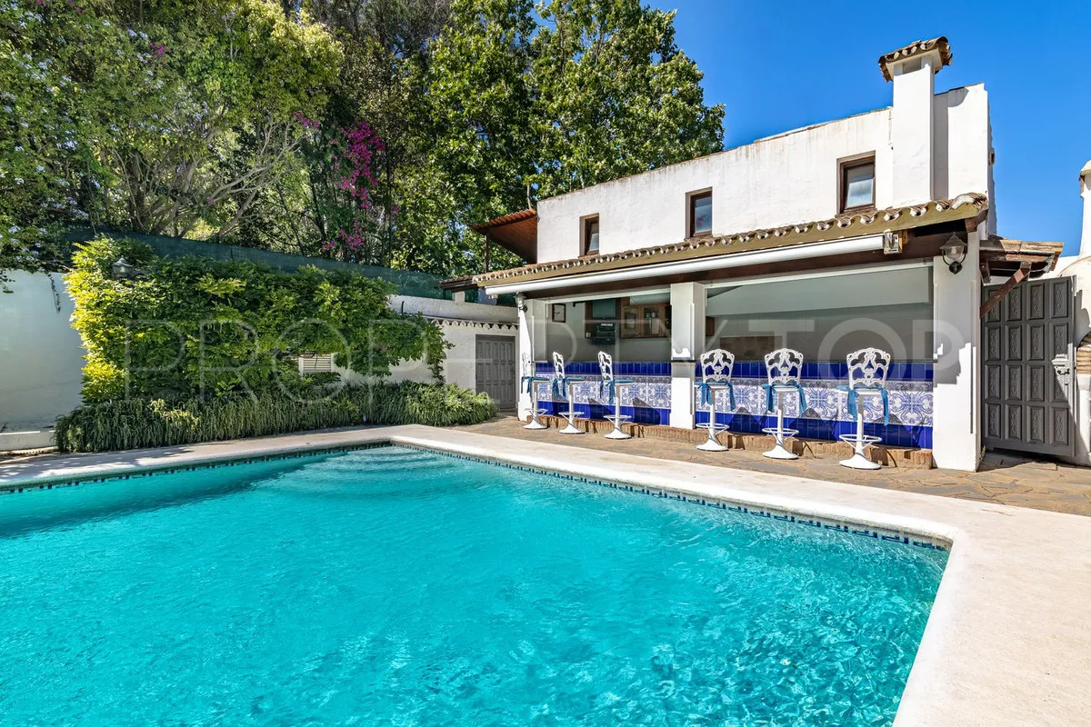 Comprar villa en New Golden Mile