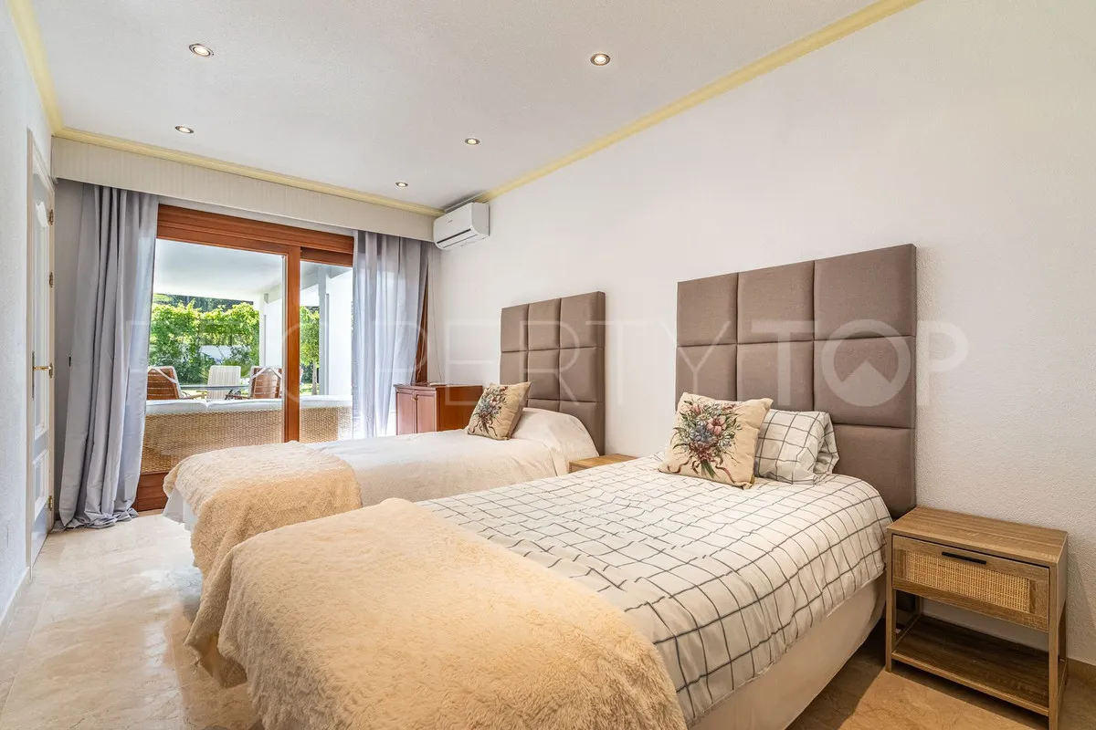 Comprar villa en New Golden Mile