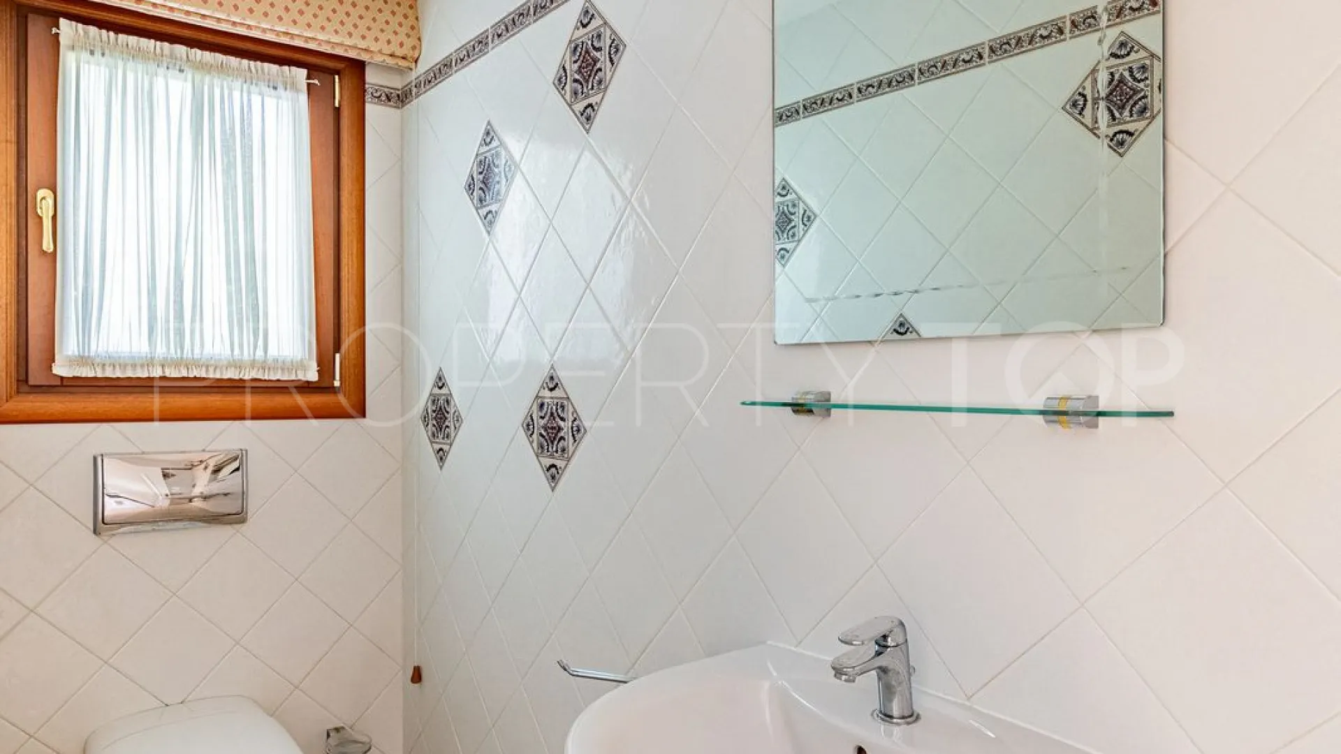 Comprar villa en New Golden Mile