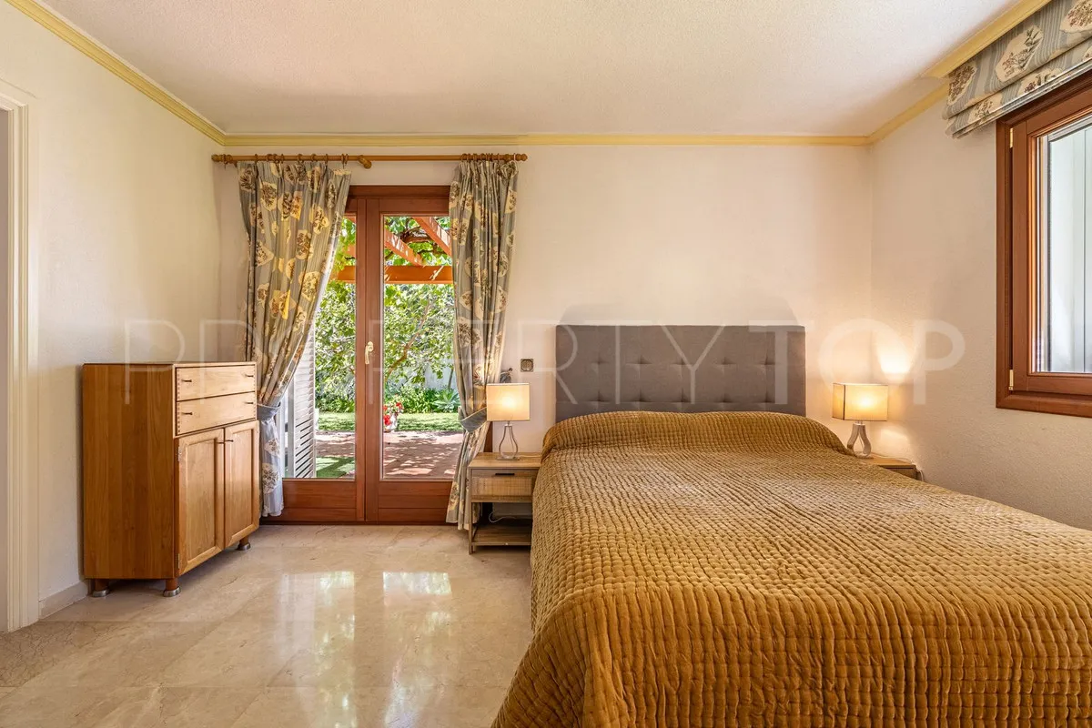 Comprar villa en New Golden Mile