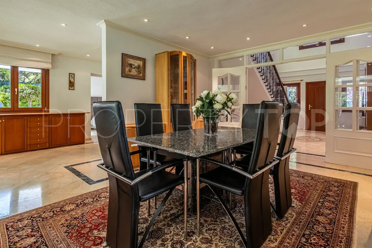Comprar villa en New Golden Mile