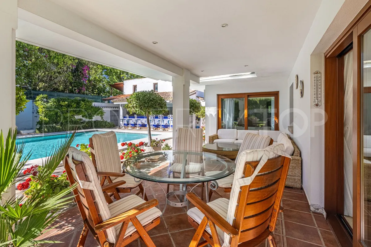 Comprar villa en New Golden Mile