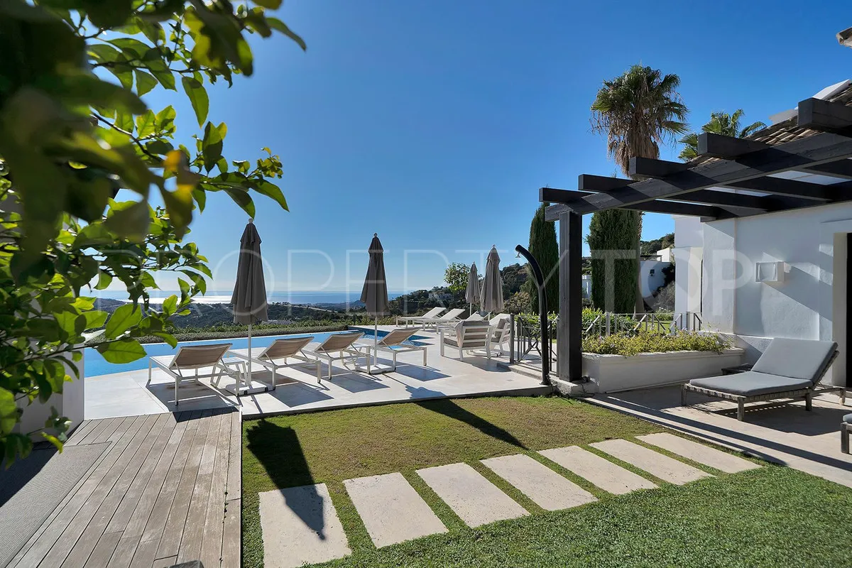 Benahavis villa for sale
