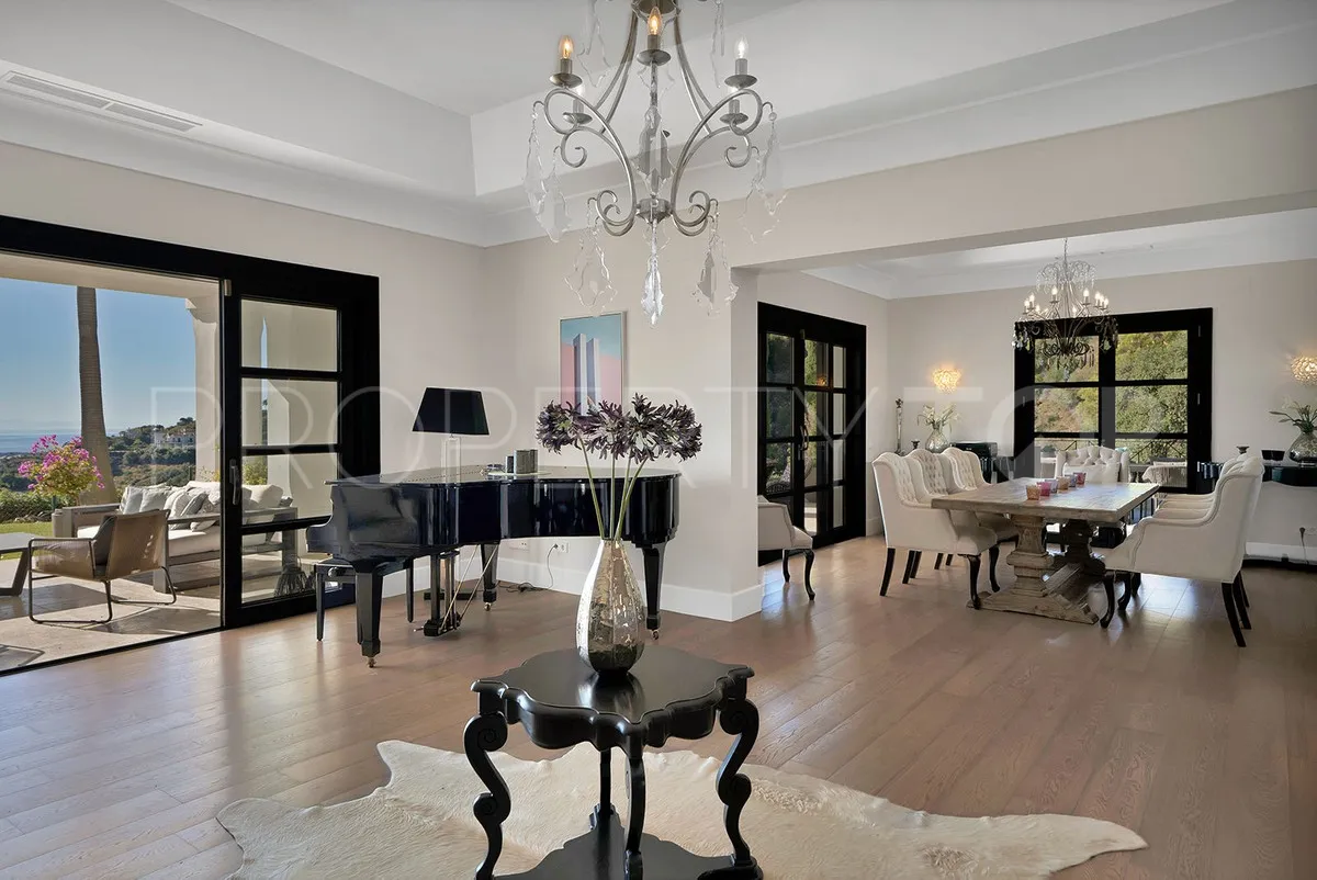 Benahavis villa for sale