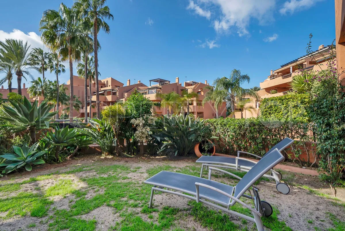 Comprar apartamento planta baja en New Golden Mile