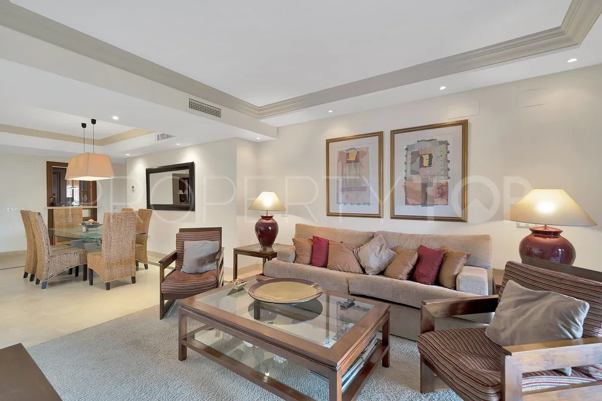Comprar apartamento planta baja en New Golden Mile