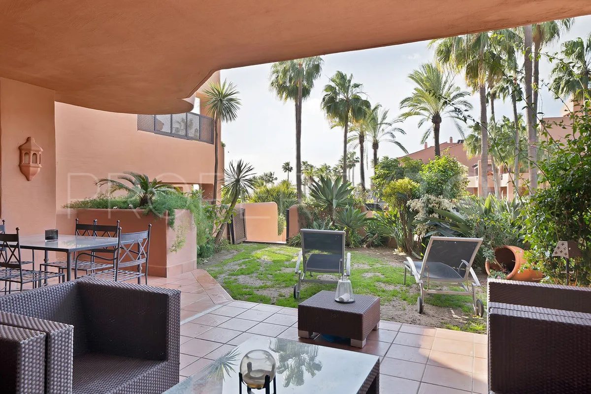 Comprar apartamento planta baja en New Golden Mile