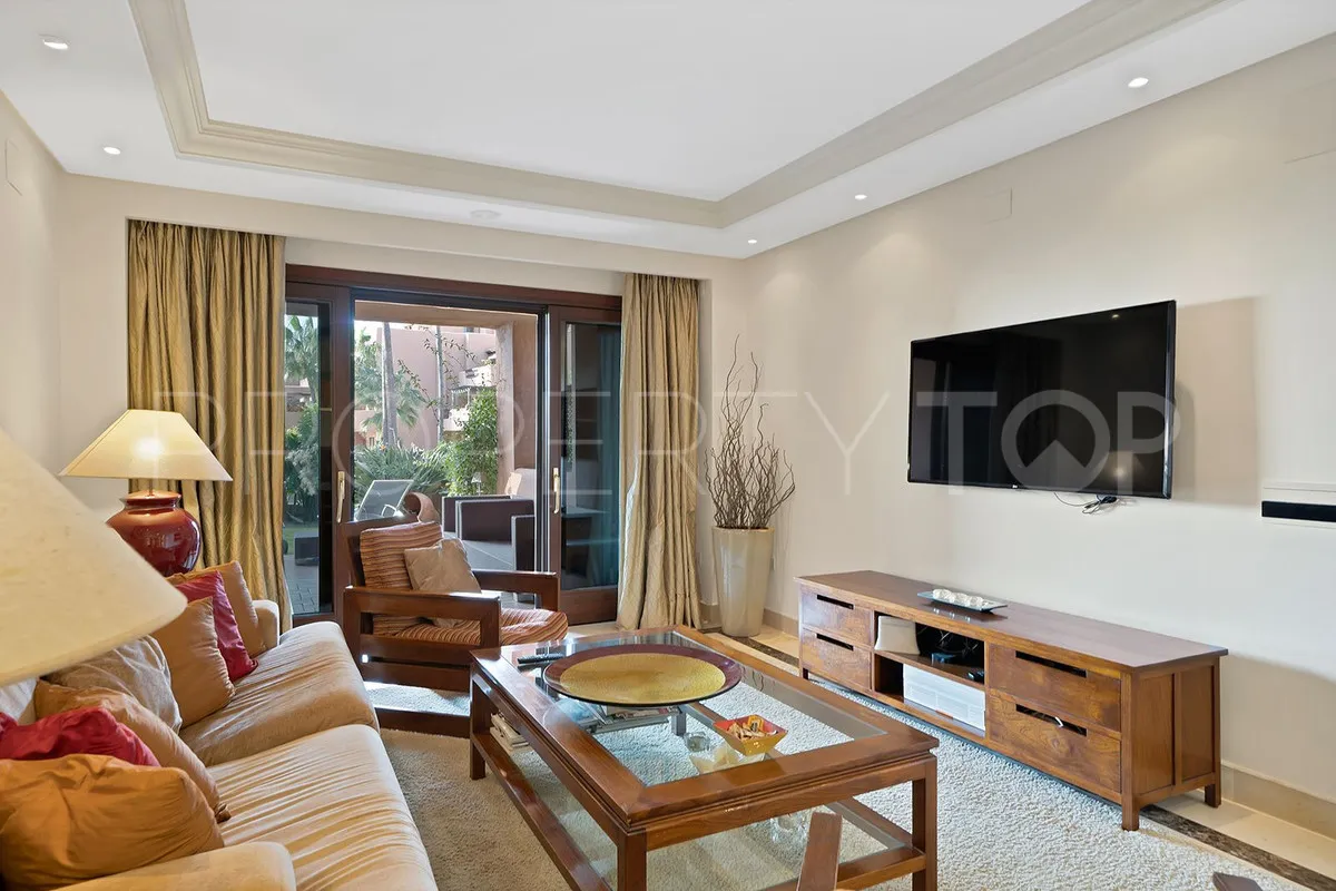 Comprar apartamento planta baja en New Golden Mile