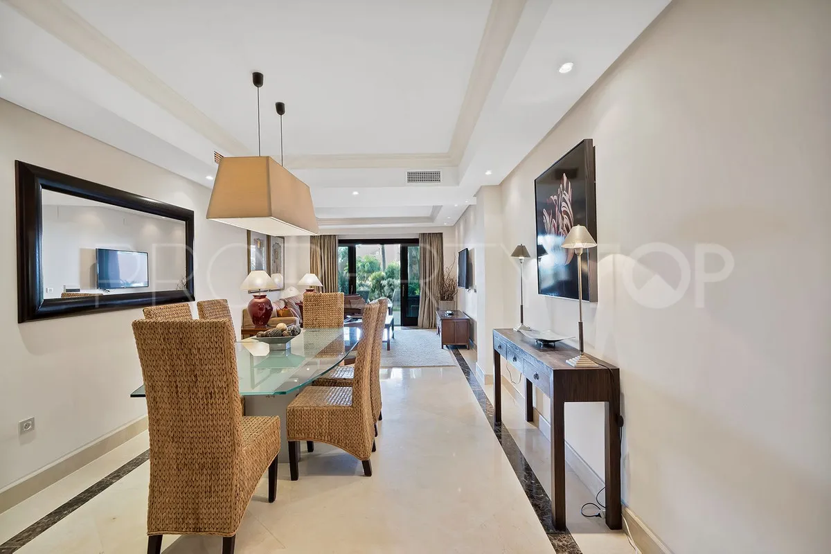 Comprar apartamento planta baja en New Golden Mile