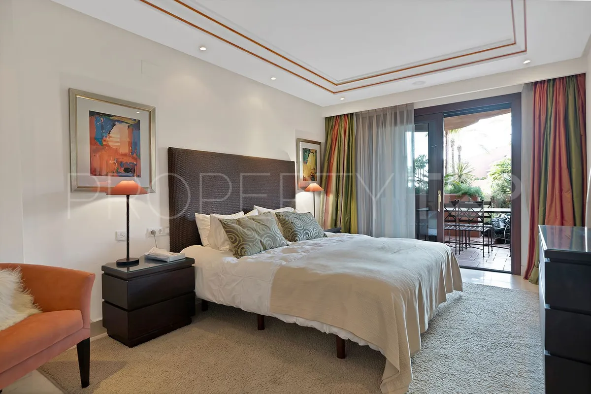 Comprar apartamento planta baja en New Golden Mile