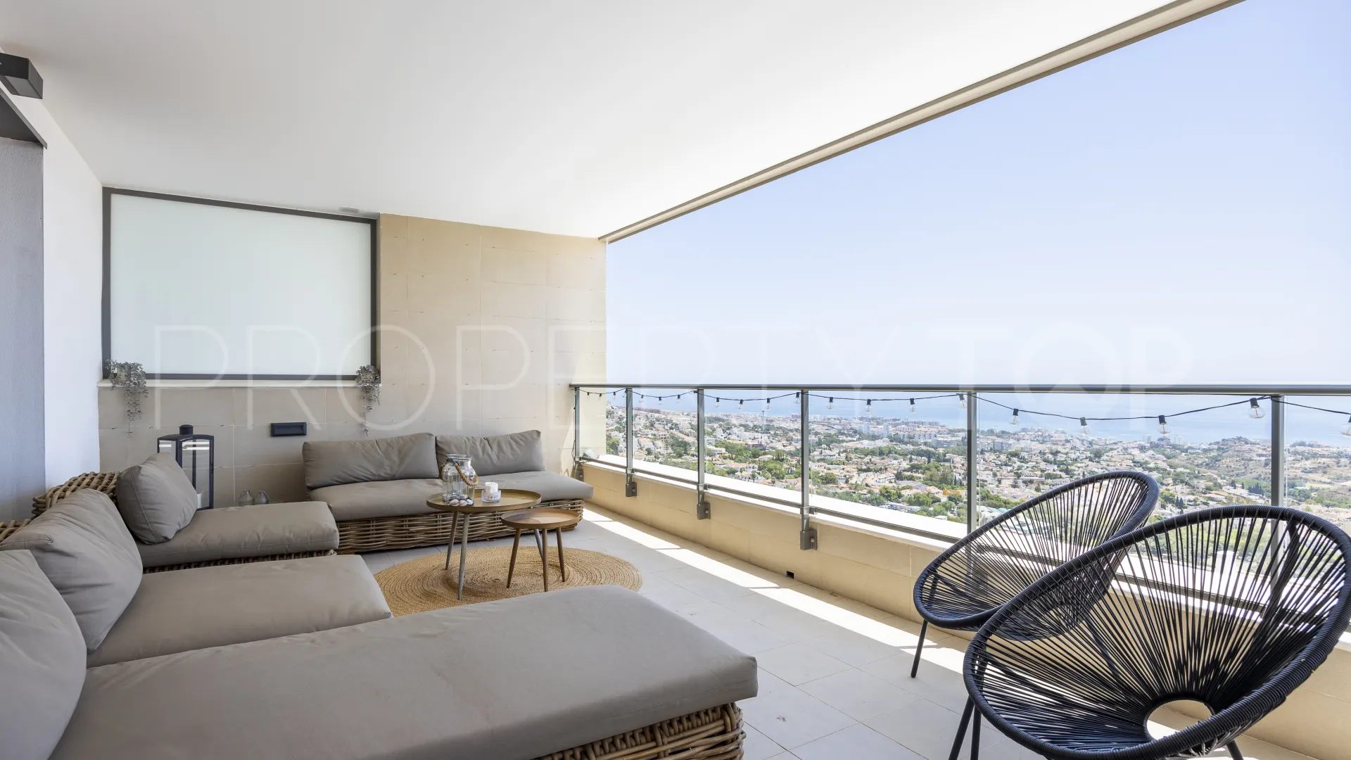 Comprar apartamento en Benalmadena Costa con 2 dormitorios