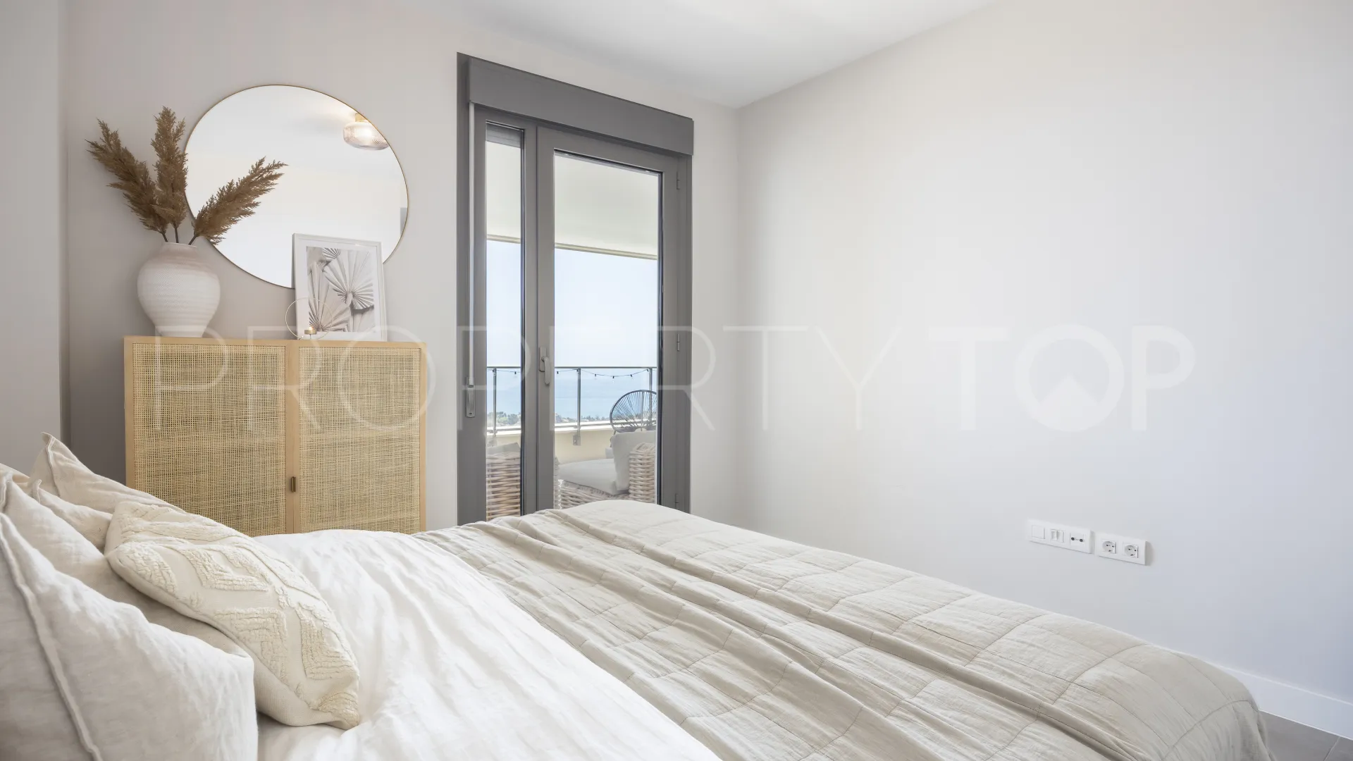 Comprar apartamento en Benalmadena Costa con 2 dormitorios