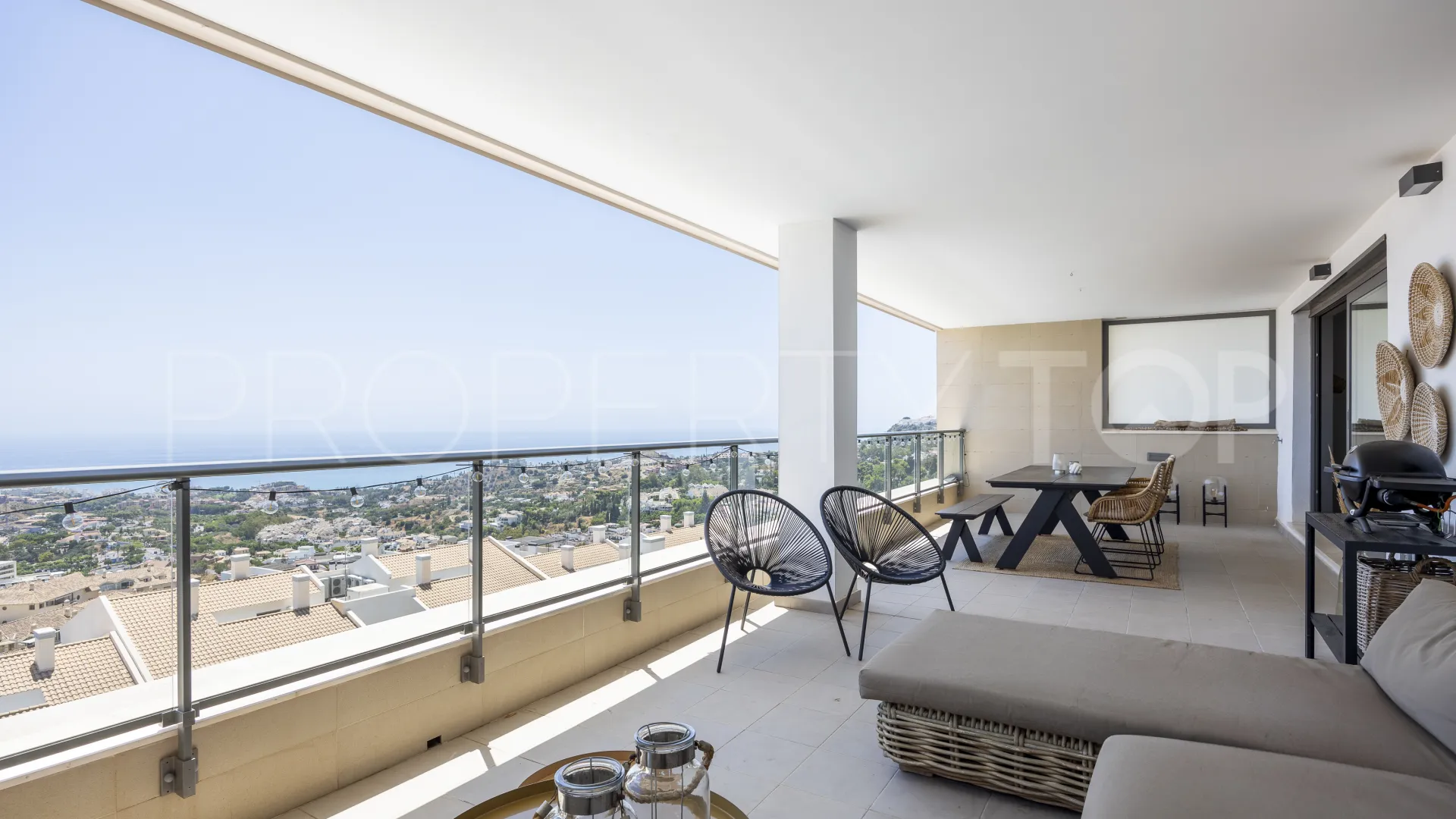 Comprar apartamento en Benalmadena Costa con 2 dormitorios