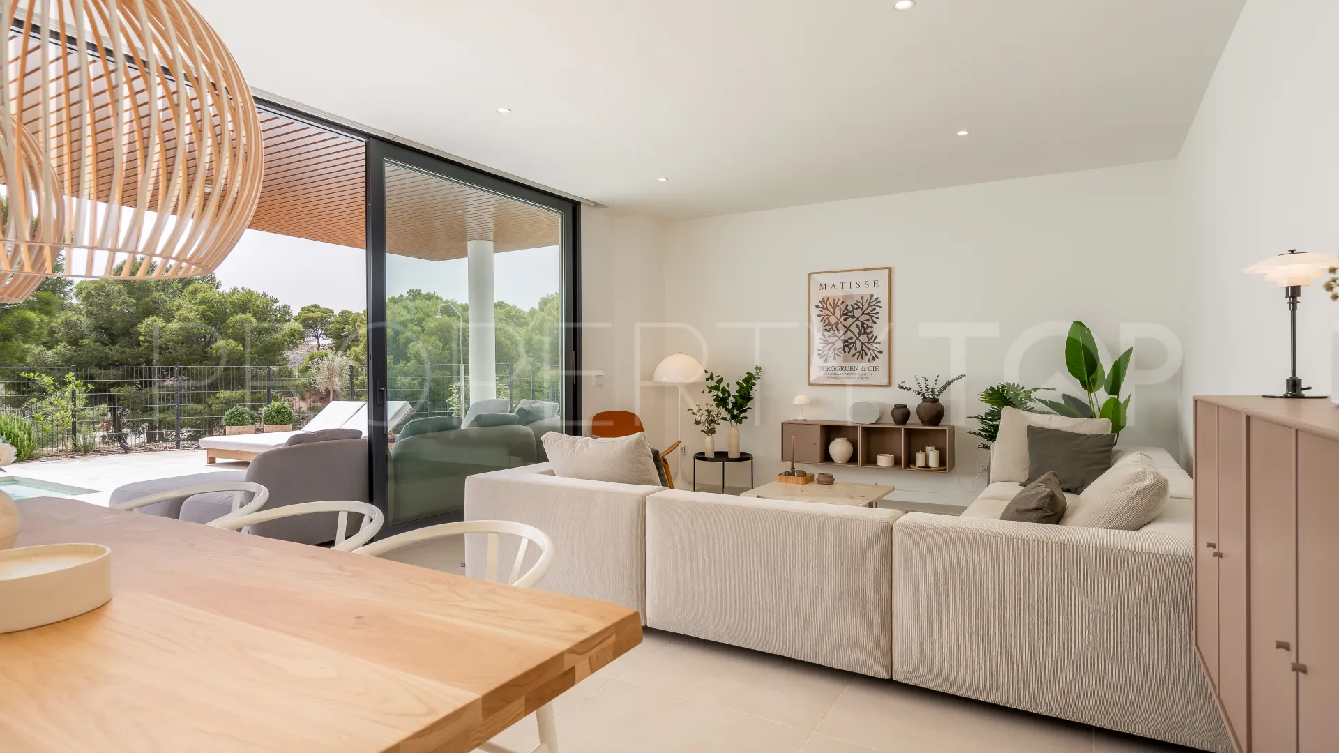 Ground floor apartment for sale in El Higueron