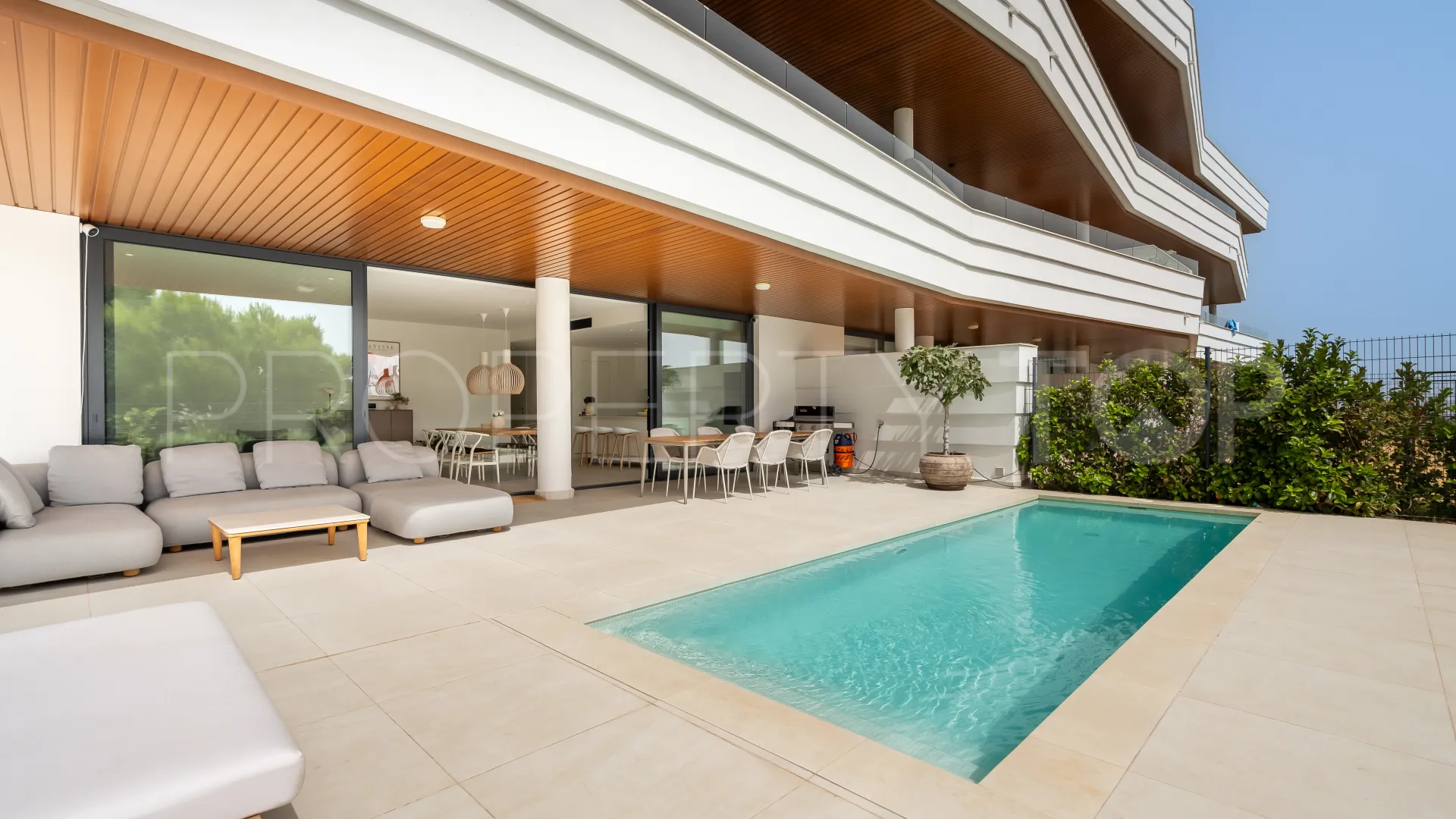 Ground floor apartment for sale in El Higueron