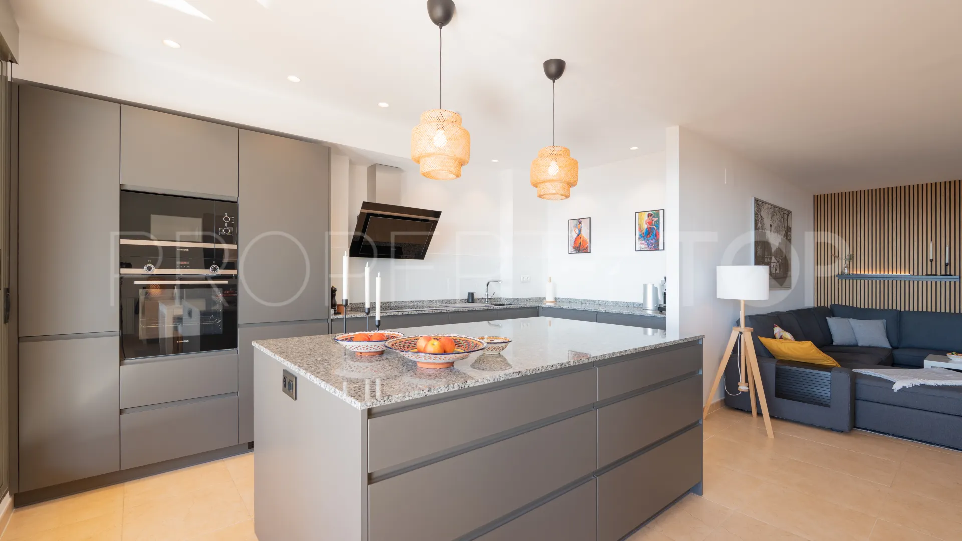 2 bedrooms Sitio de Calahonda ground floor apartment for sale
