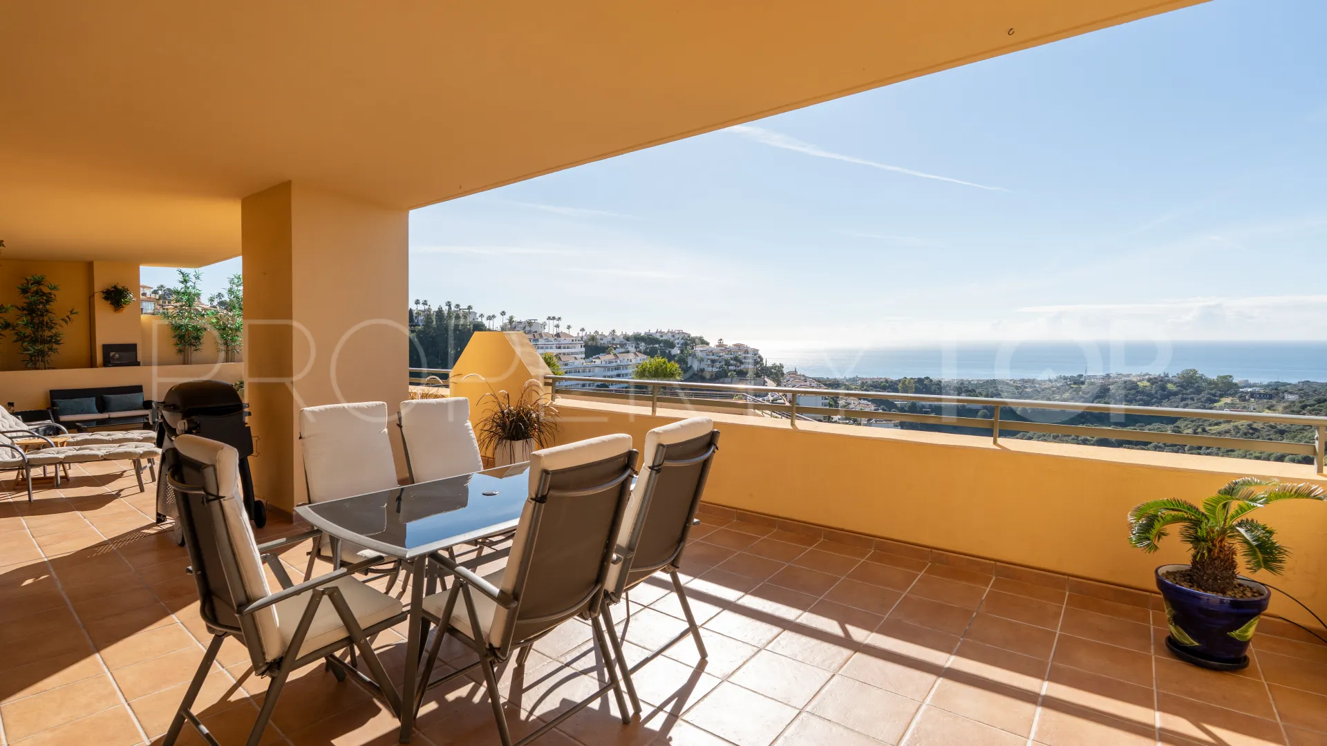 2 bedrooms Sitio de Calahonda ground floor apartment for sale