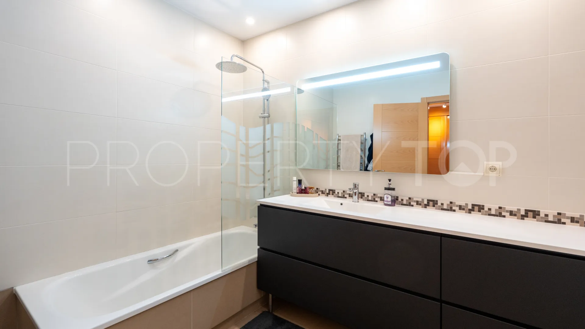 2 bedrooms Sitio de Calahonda ground floor apartment for sale