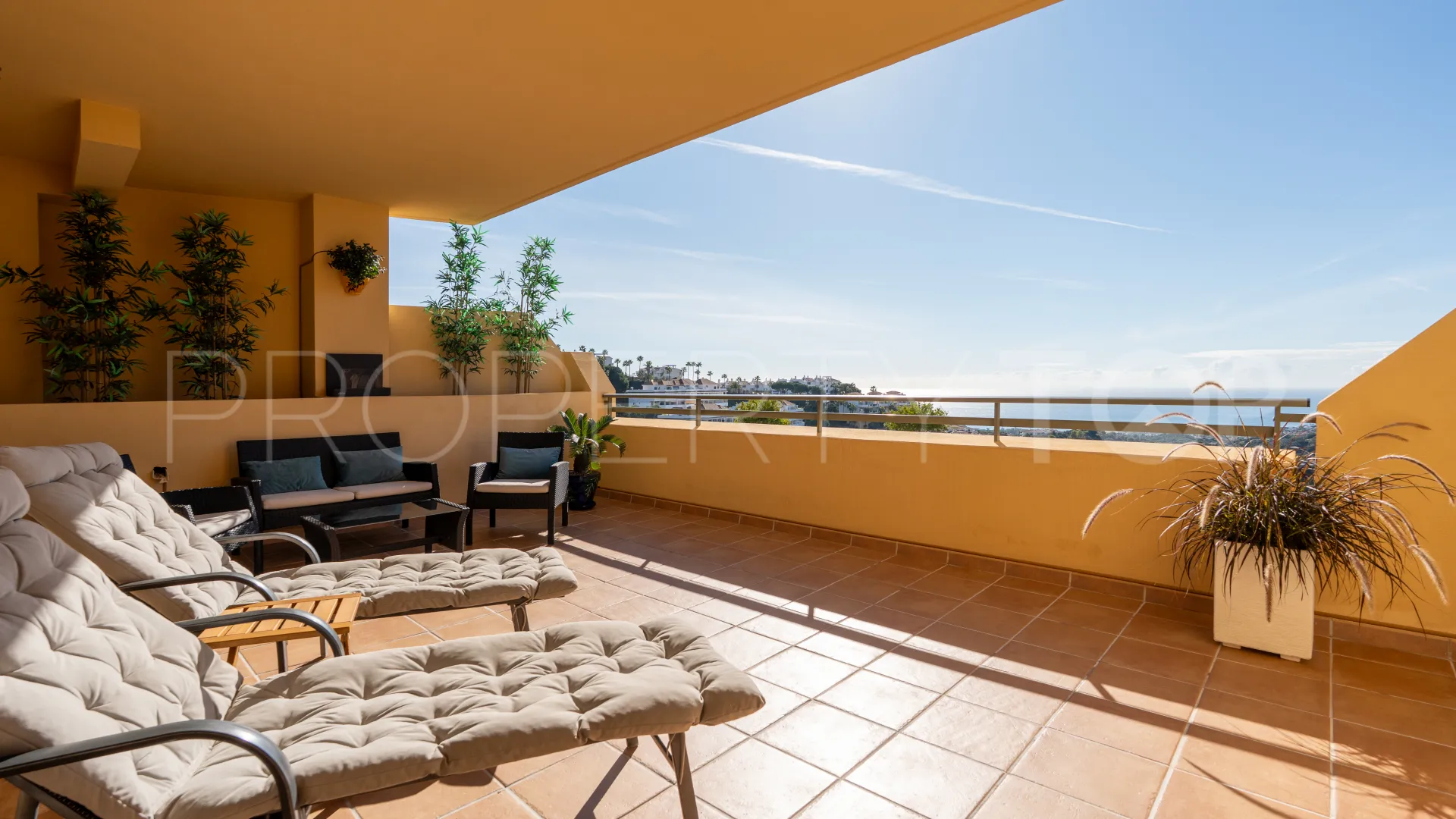 2 bedrooms Sitio de Calahonda ground floor apartment for sale