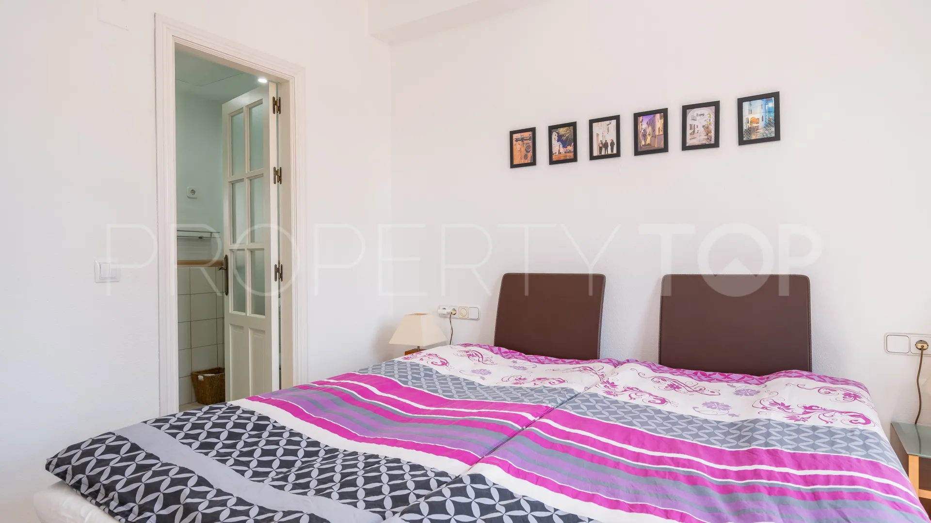 For sale town house in Marbella Golden Mile with 3 bedrooms
