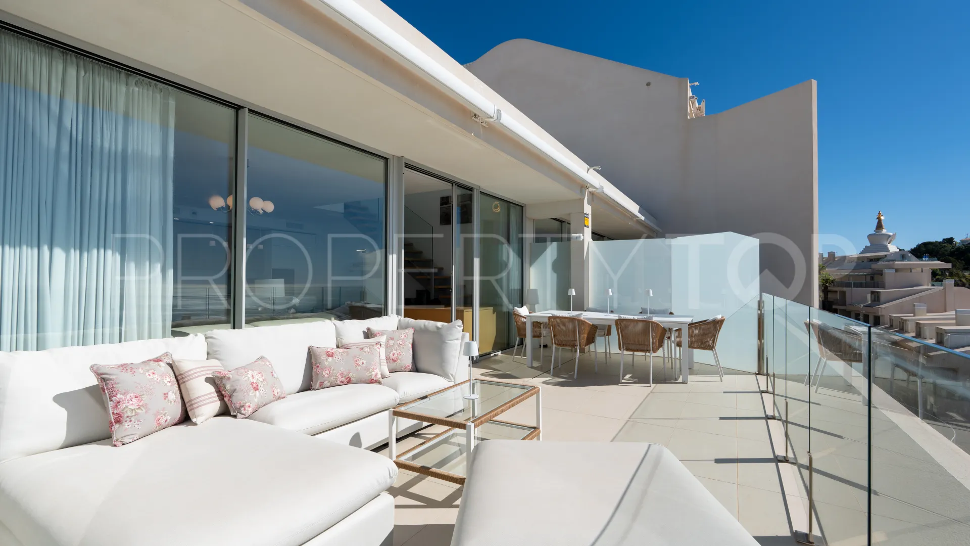 Duplex penthouse for sale in Benalmadena Pueblo with 3 bedrooms