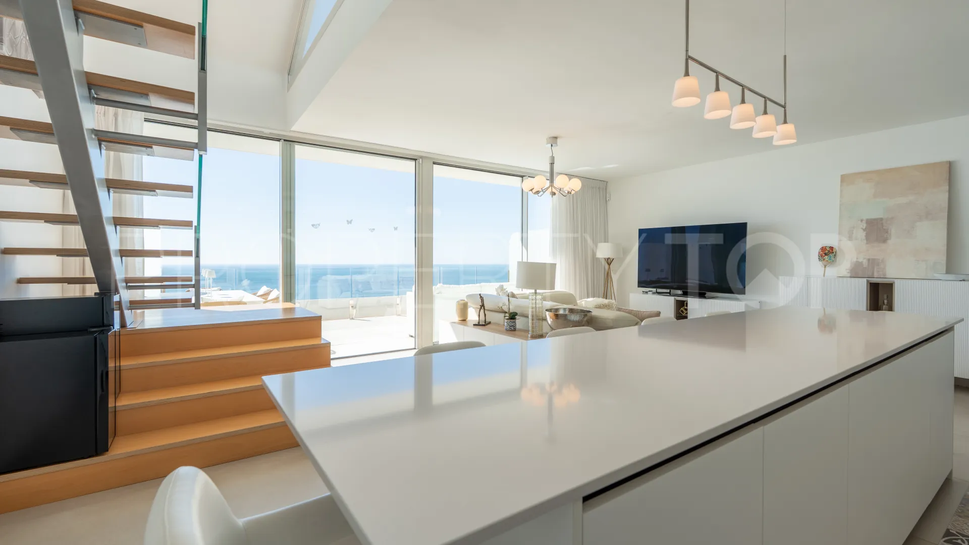 Duplex penthouse for sale in Benalmadena Pueblo with 3 bedrooms