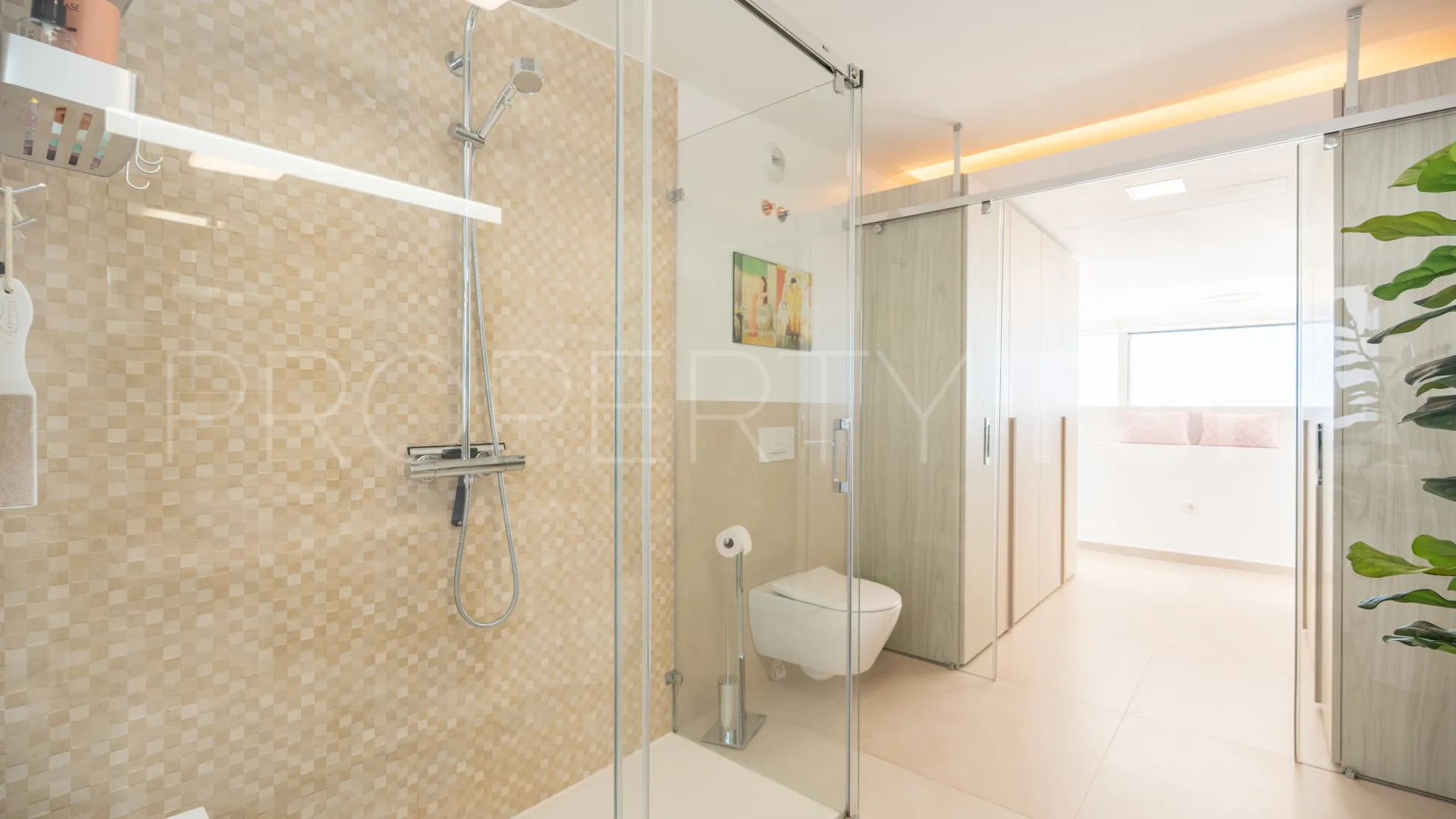 Duplex penthouse for sale in Benalmadena Pueblo with 3 bedrooms