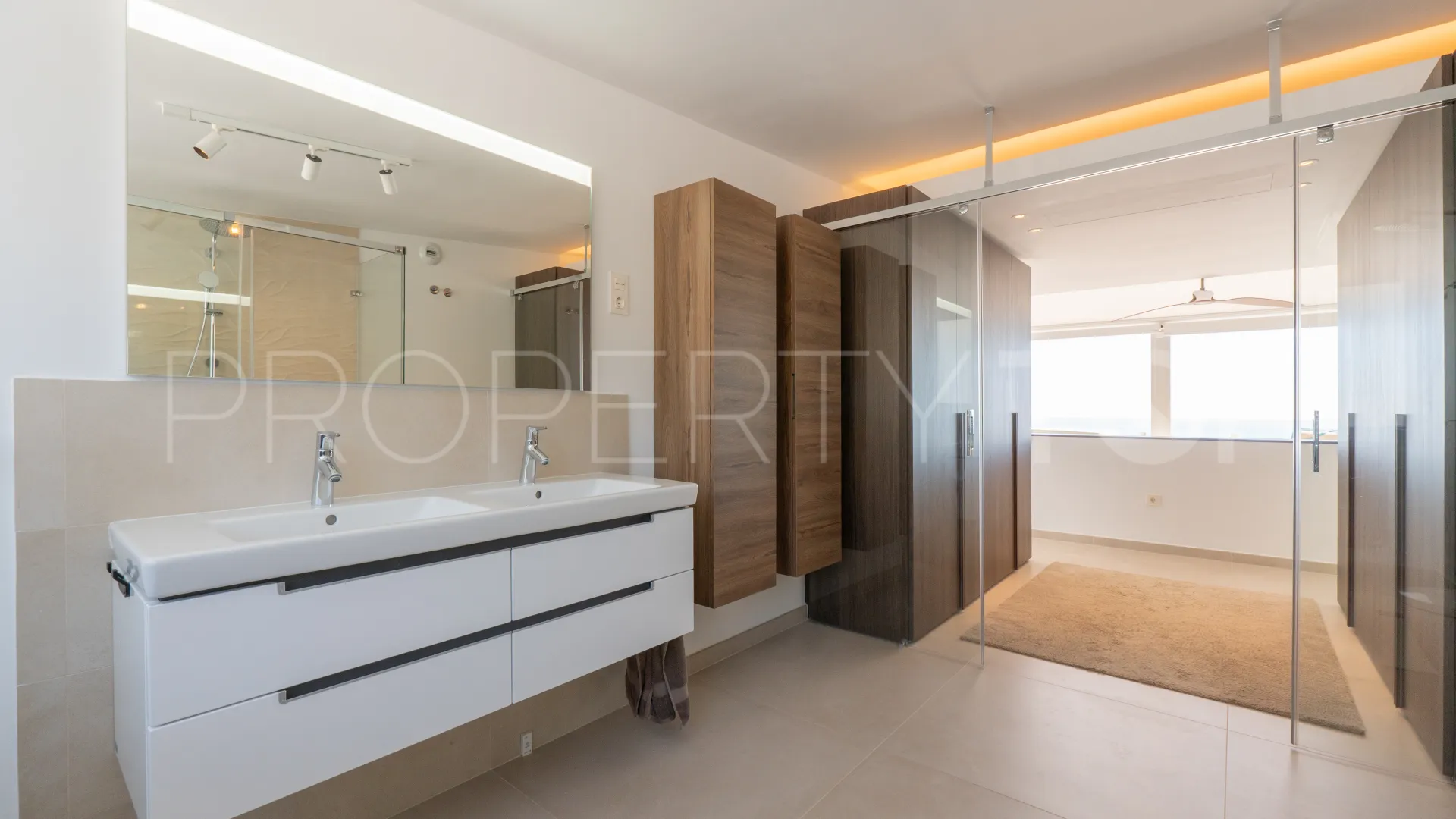 Buy duplex penthouse in Benalmadena Pueblo
