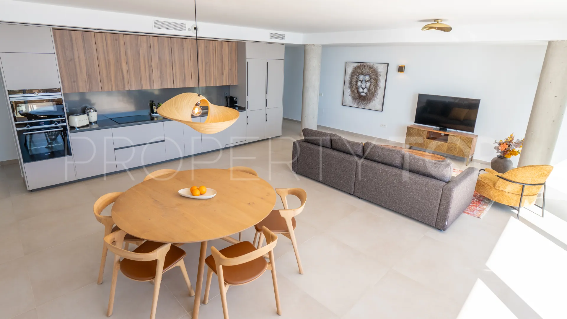 Buy duplex penthouse in Benalmadena Pueblo