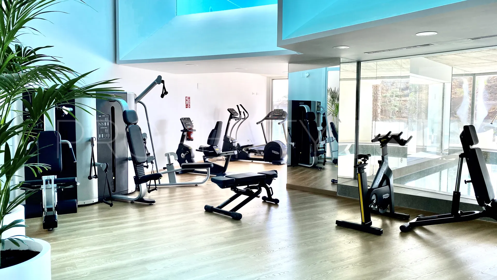 Buy duplex penthouse in Benalmadena Pueblo