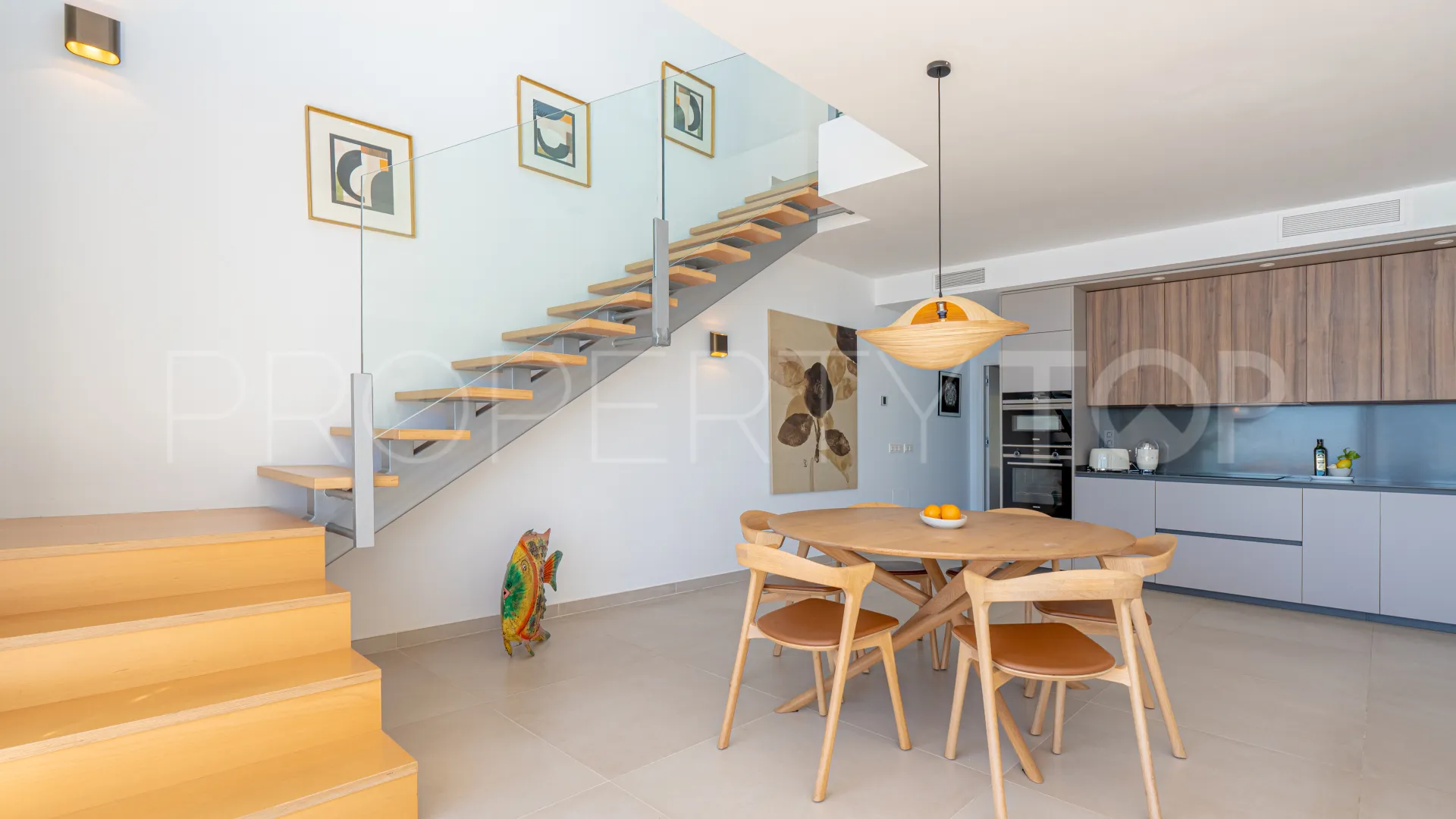 Buy duplex penthouse in Benalmadena Pueblo