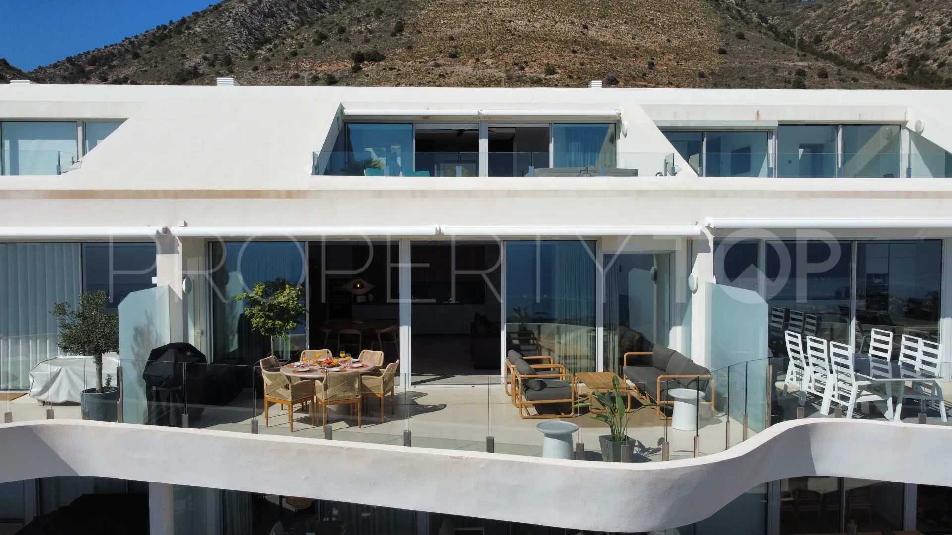 Buy duplex penthouse in Benalmadena Pueblo