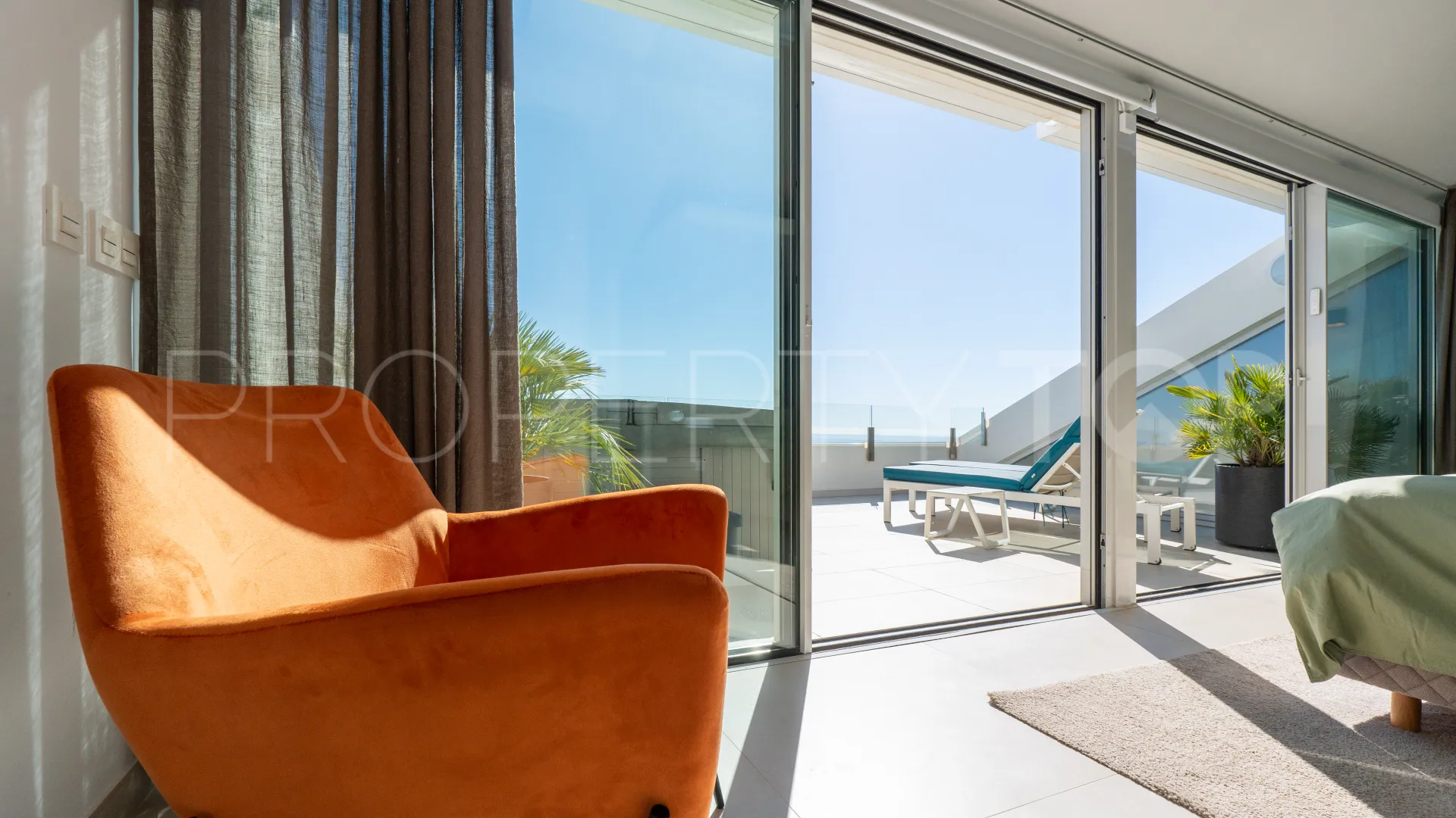 Buy duplex penthouse in Benalmadena Pueblo