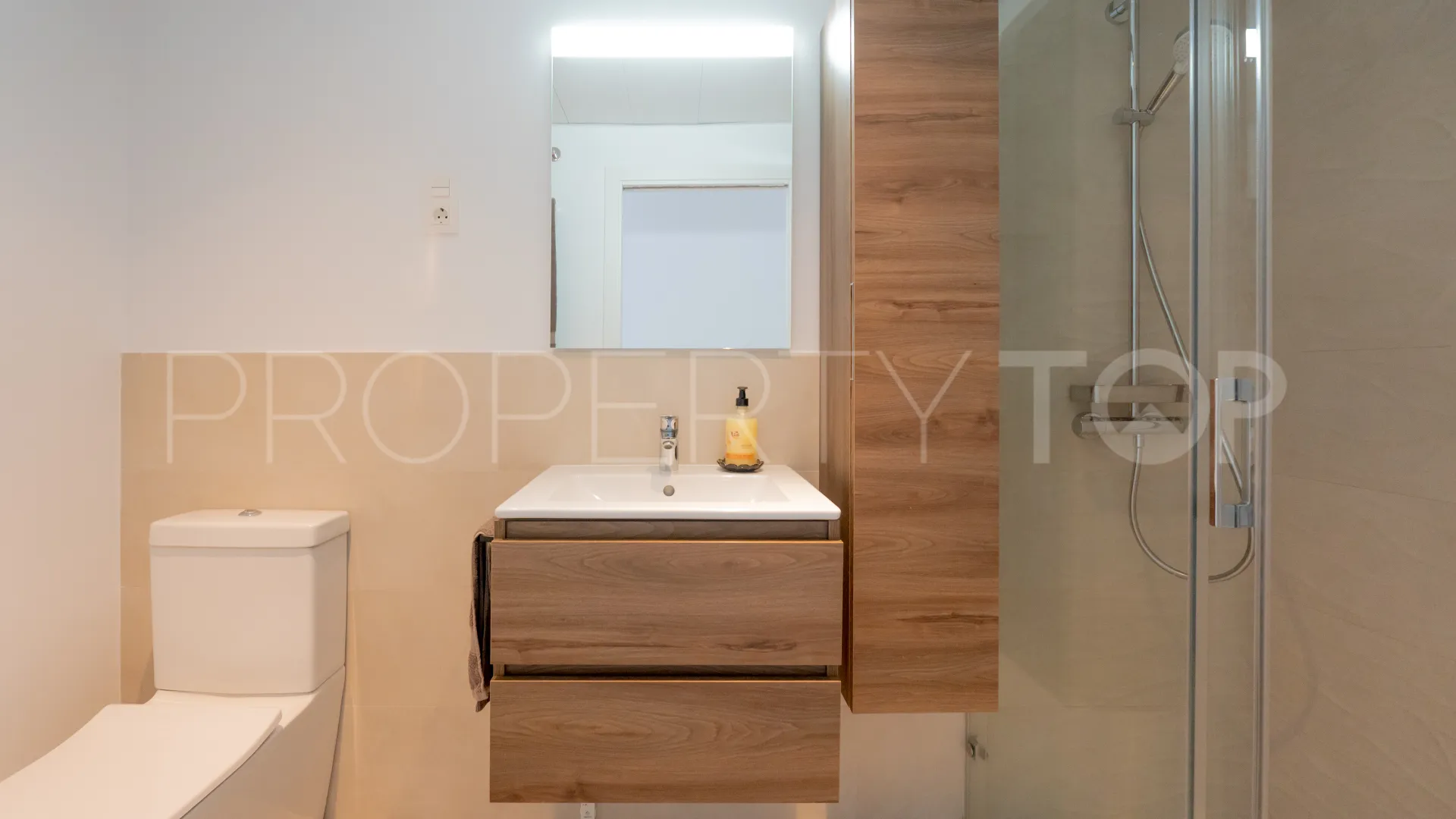 Buy duplex penthouse in Benalmadena Pueblo