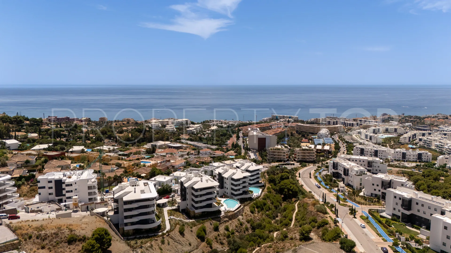 Comprar apartamento con 3 dormitorios en El Higueron