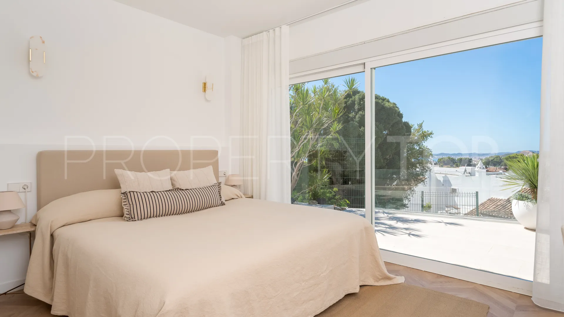 For sale town house in Benalmadena Costa