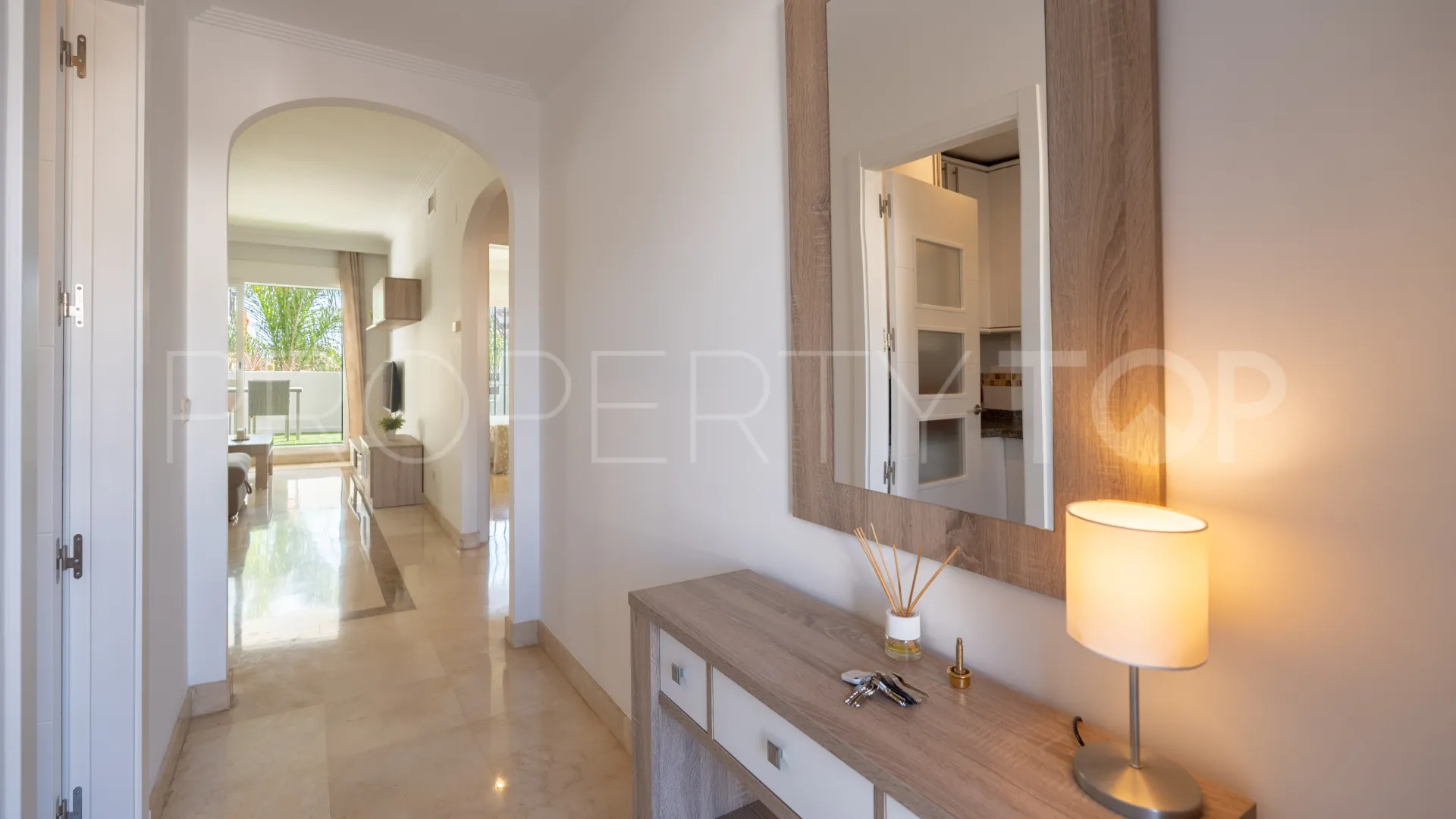 For sale ground floor apartment in Calanova Golf