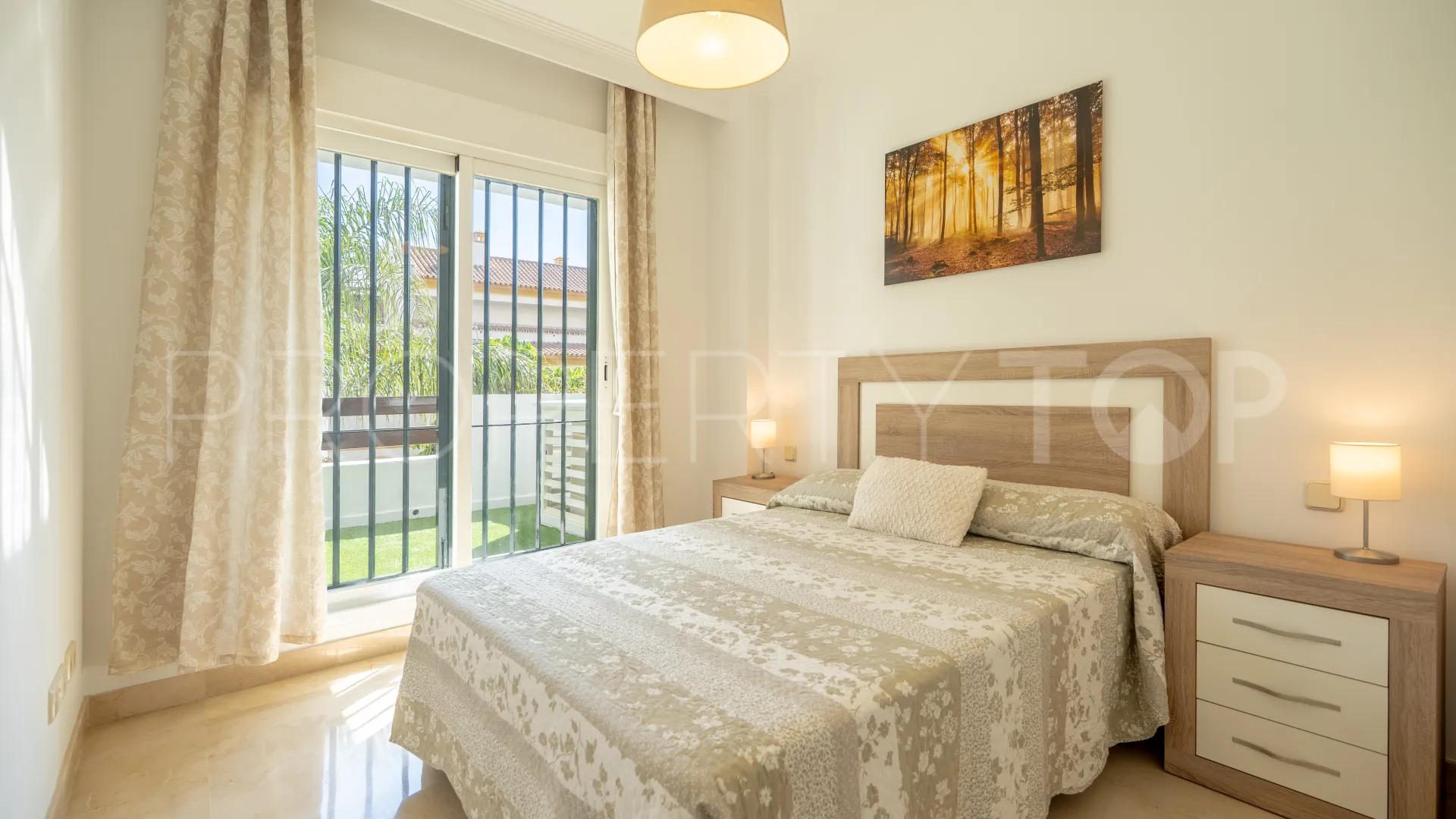 For sale ground floor apartment in Calanova Golf