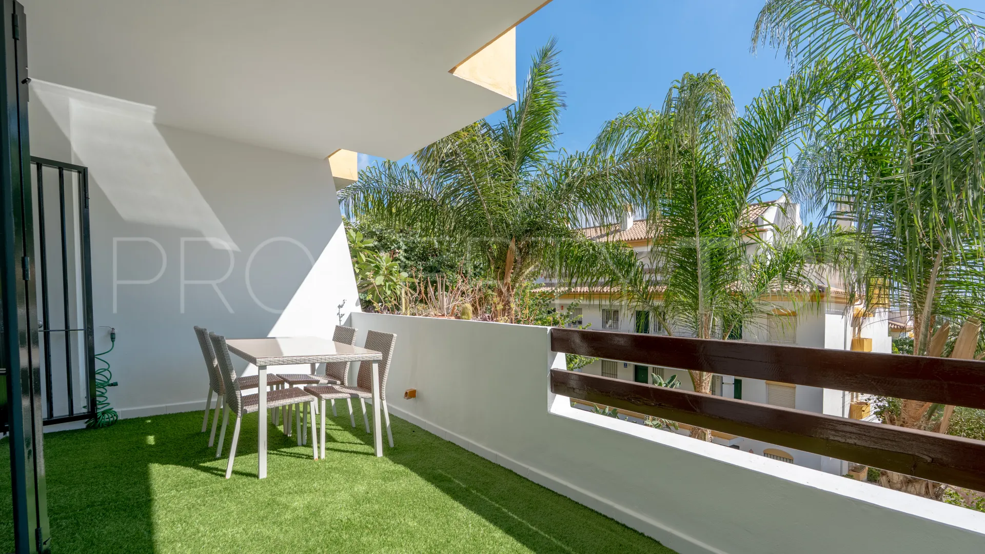 For sale ground floor apartment in Calanova Golf