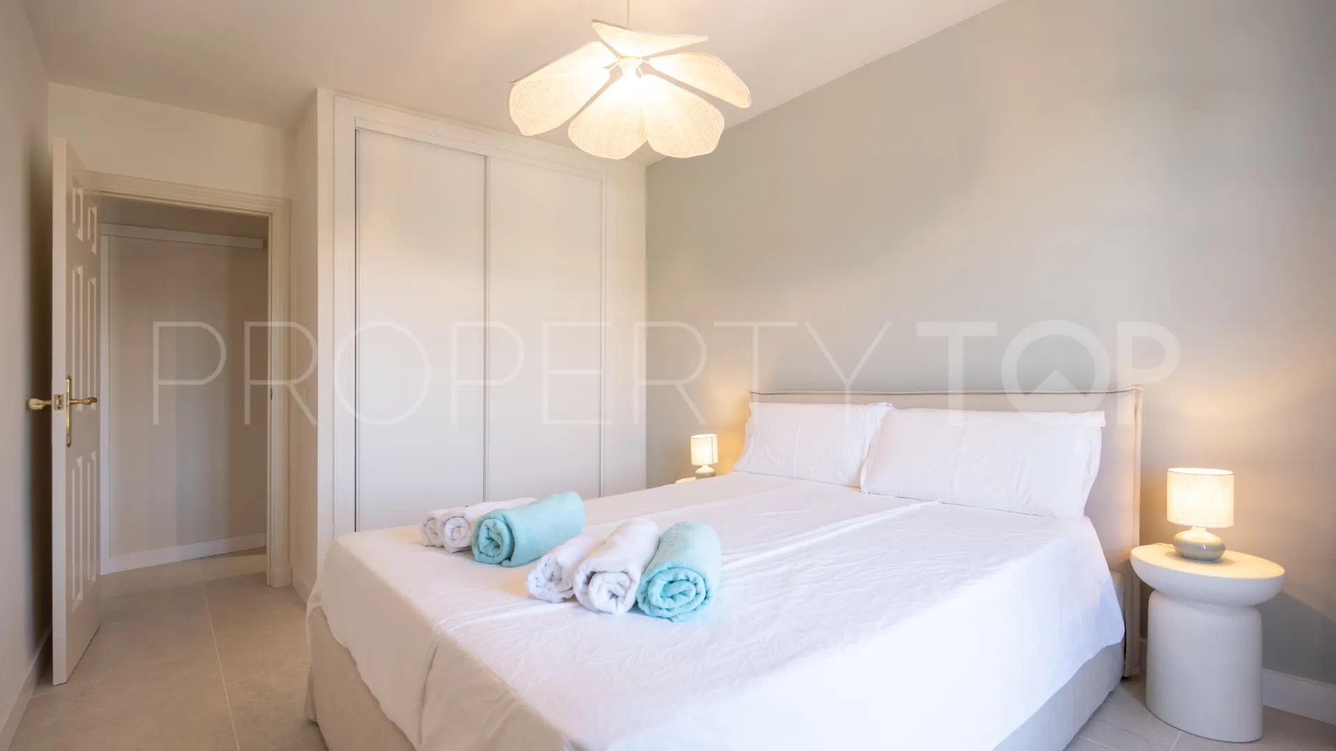 Mijas Golf, duplex con 2 dormitorios en venta