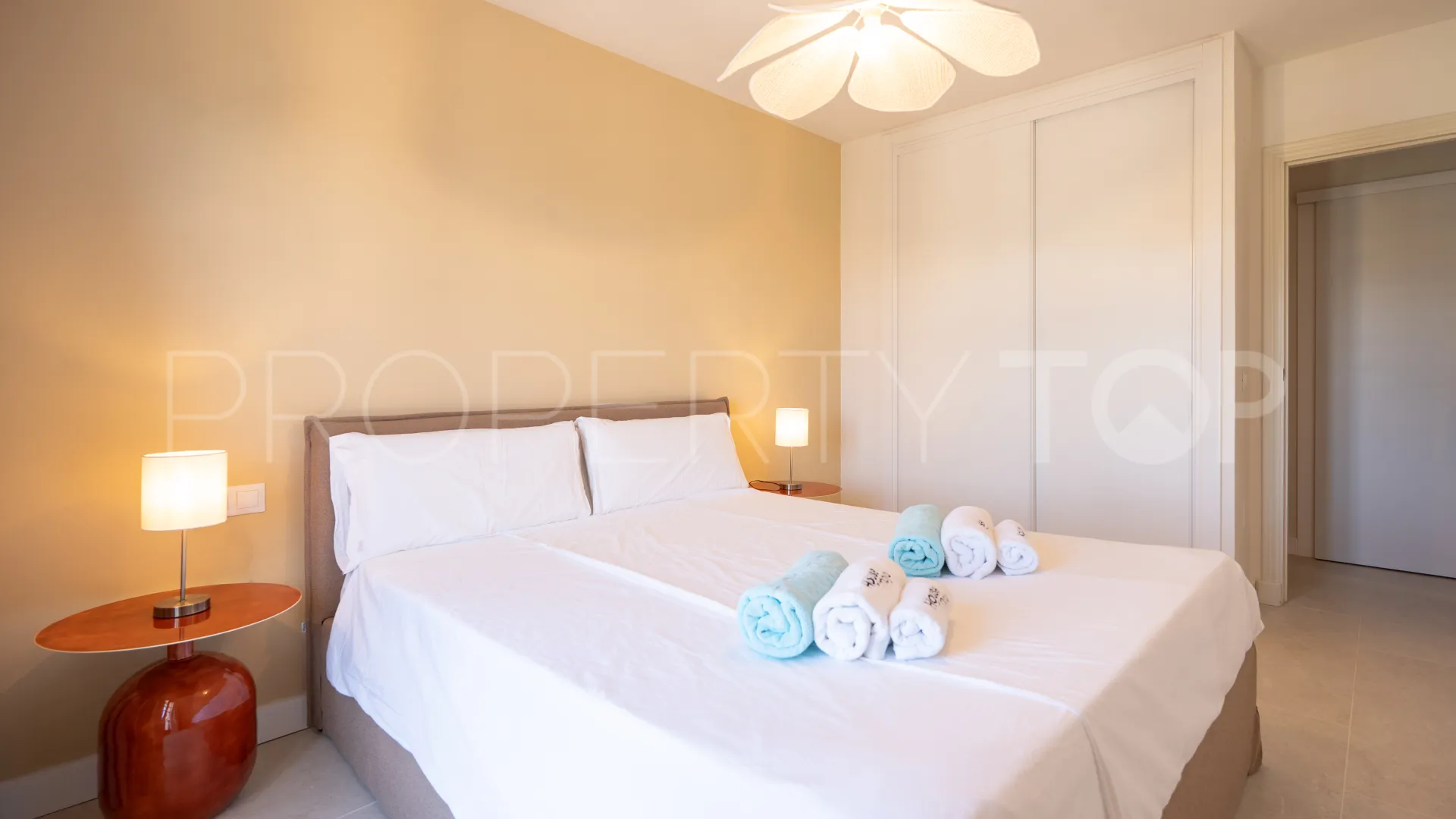 Mijas Golf, duplex con 2 dormitorios en venta