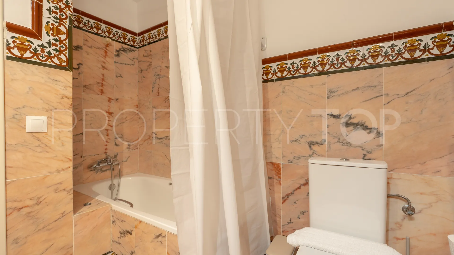 Mijas Golf, duplex con 2 dormitorios en venta