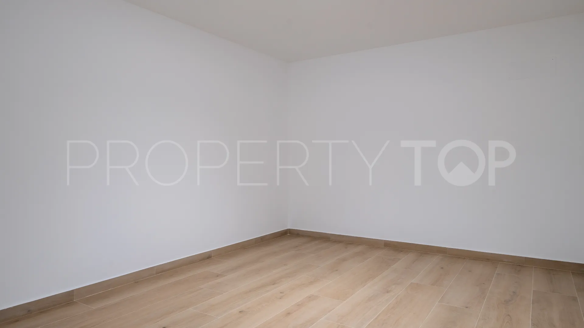 For sale apartment in Benalmadena Costa