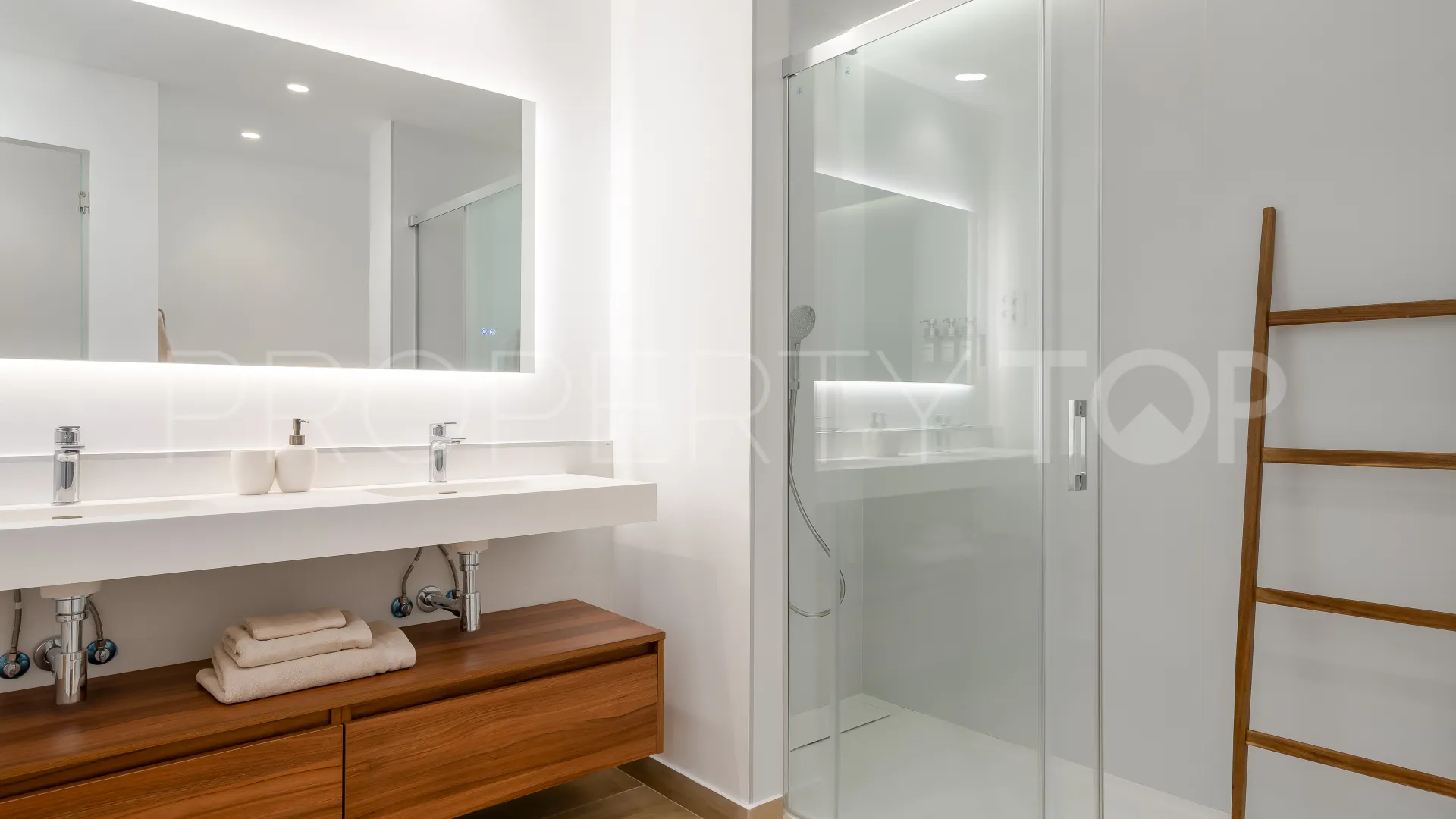 For sale apartment in Benalmadena Costa