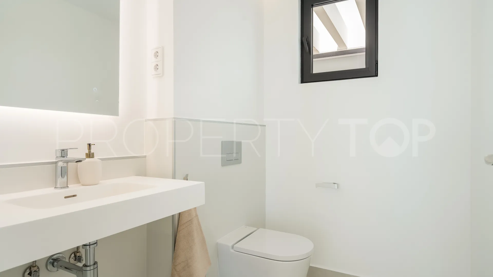 For sale apartment in Benalmadena Costa